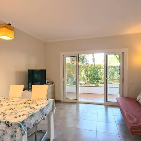Apartment Bajo Con Jardin Cerca De La Playa By Host&joy