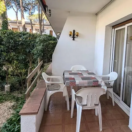 Bajo Con Jardin Cerca De La Playa By Host&joy Apartment